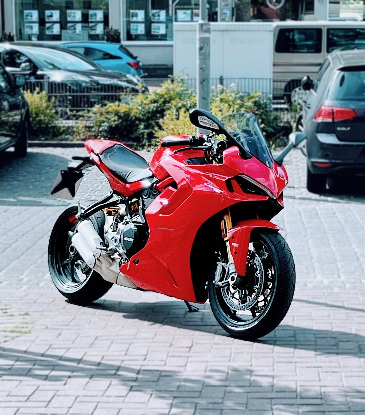 750 Supersport