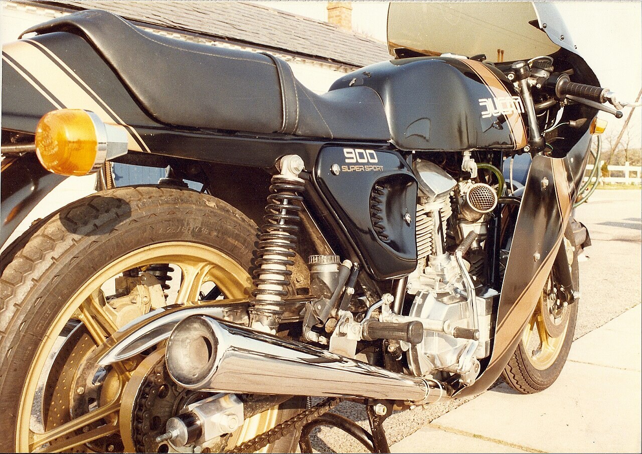 900 SS Super Sport