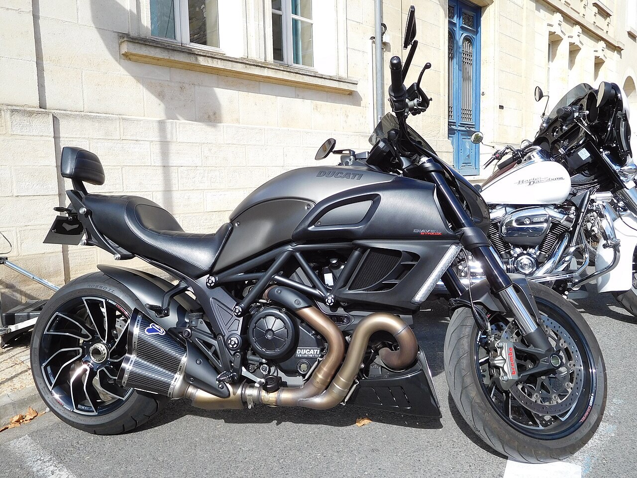 Diavel Strada