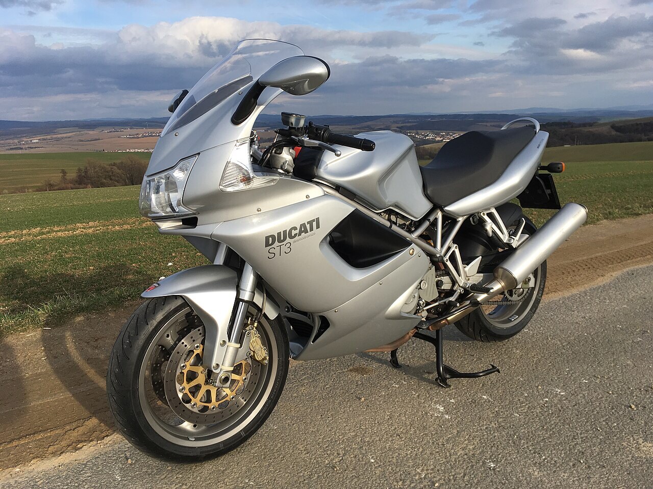 ST 3