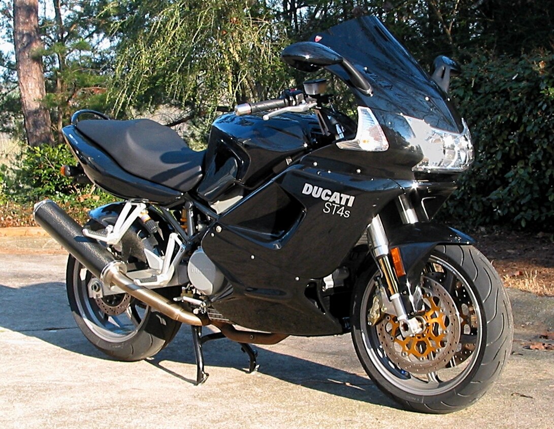 ST4 S