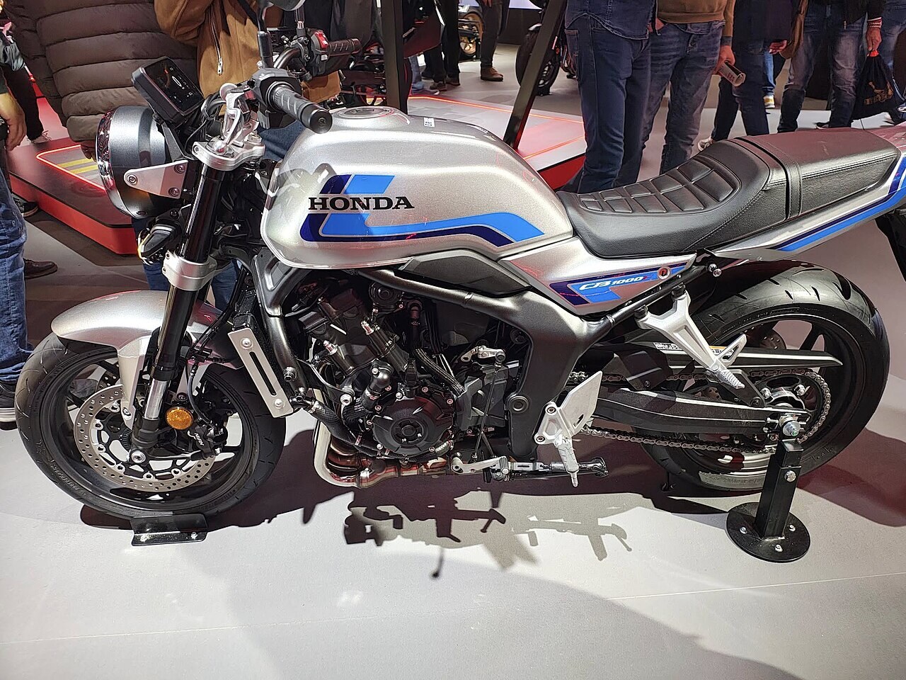 CB 1000 F