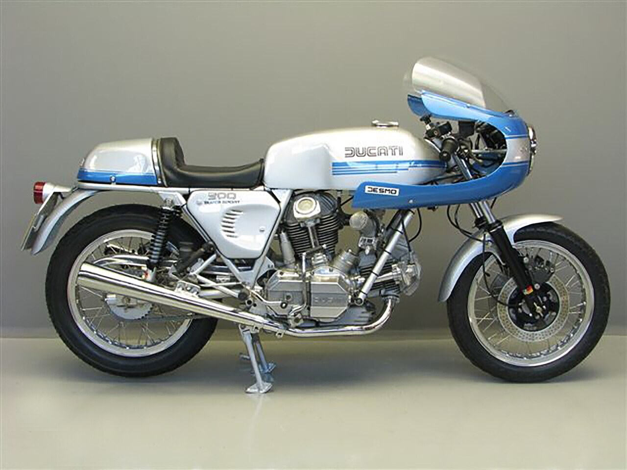 SS 900 Super Sport