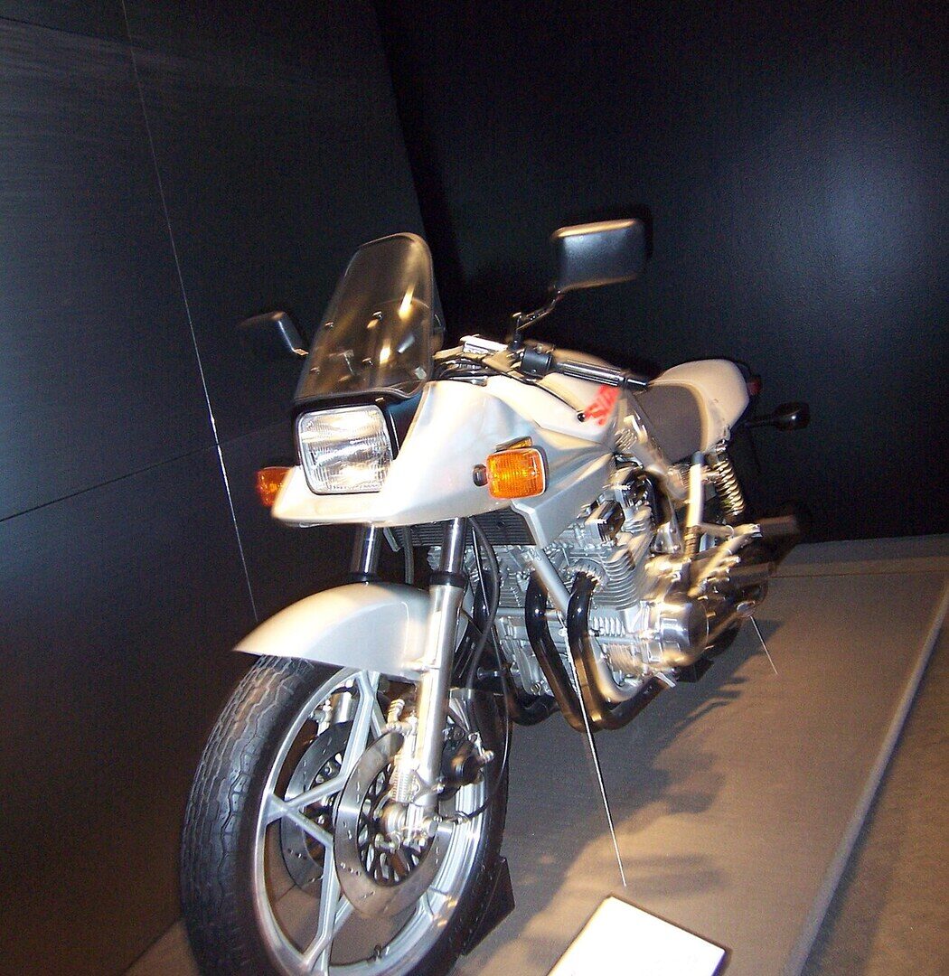 1100 Katana