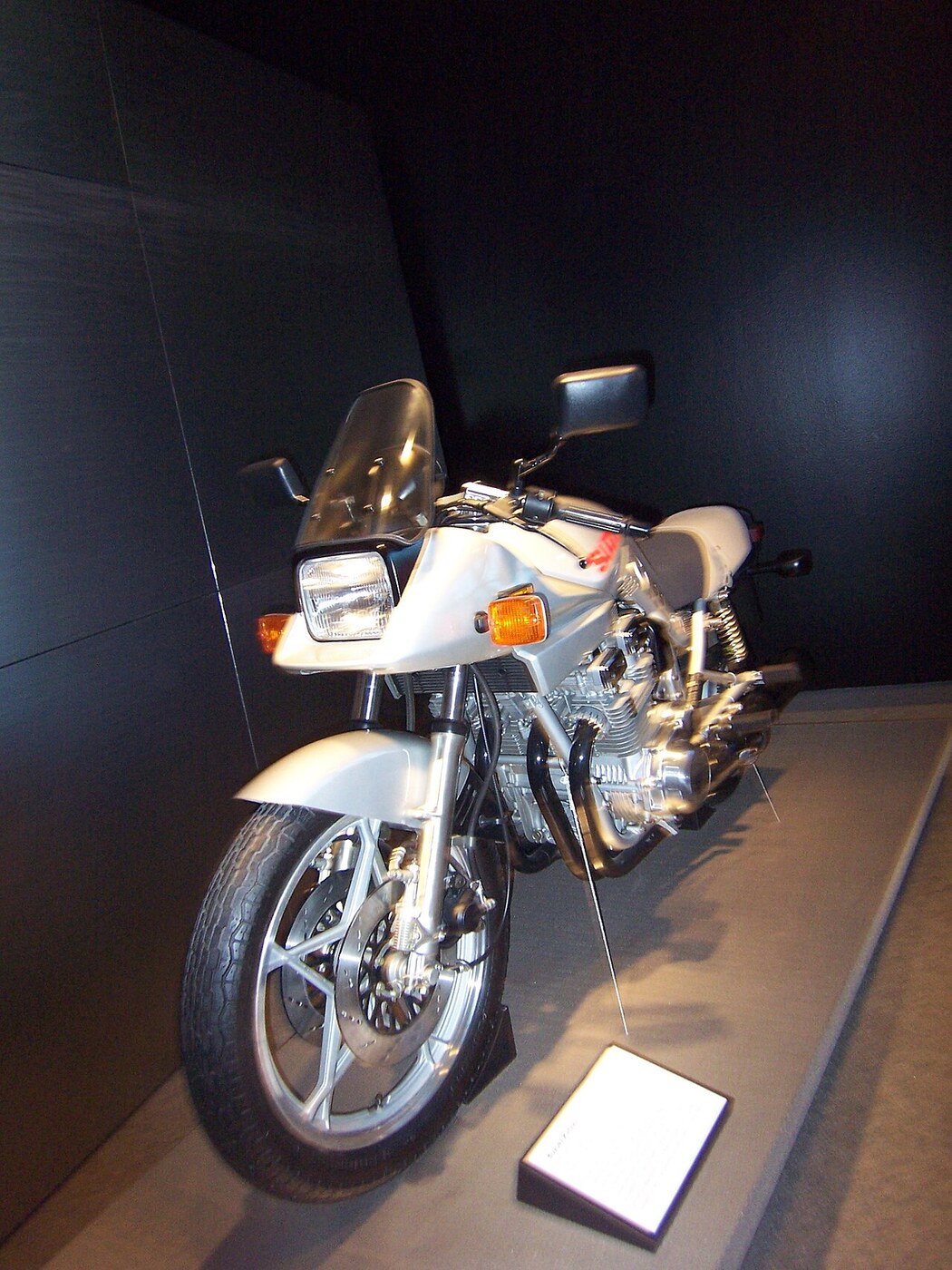1100 Katana