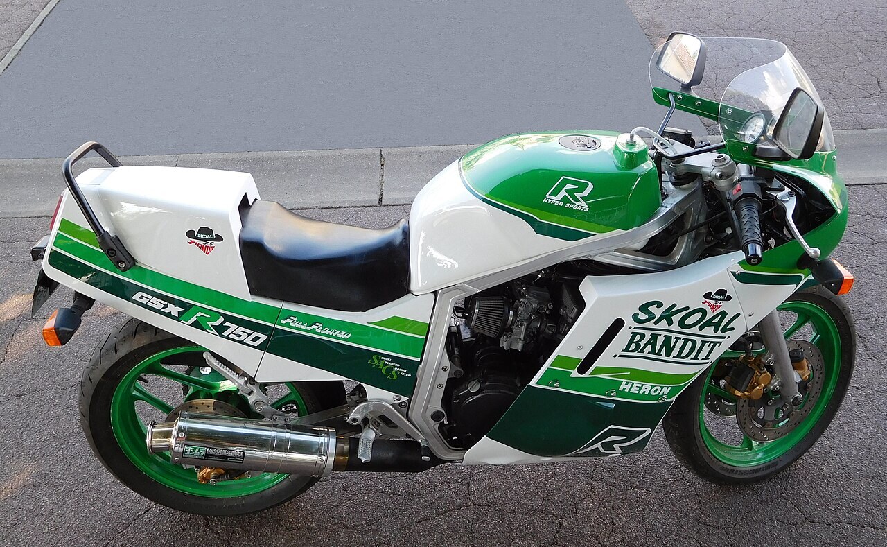 GSX 750