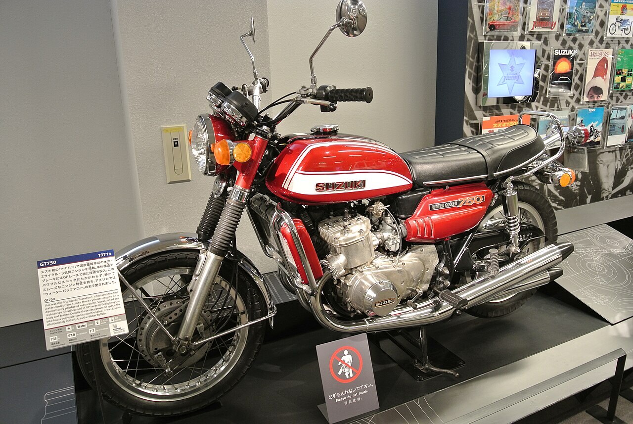 GS 750