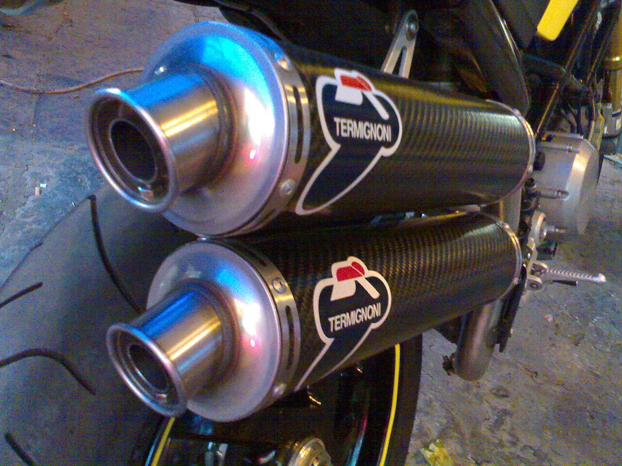 Monster S2R 800
