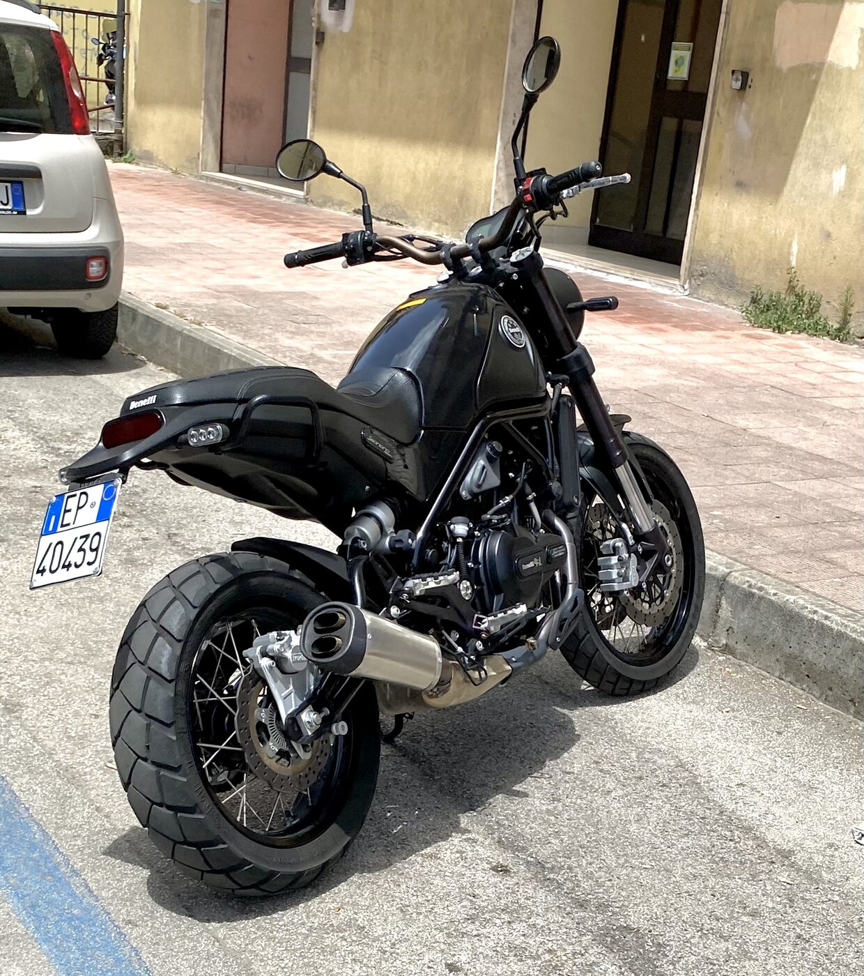 Leoncino 500 Trail