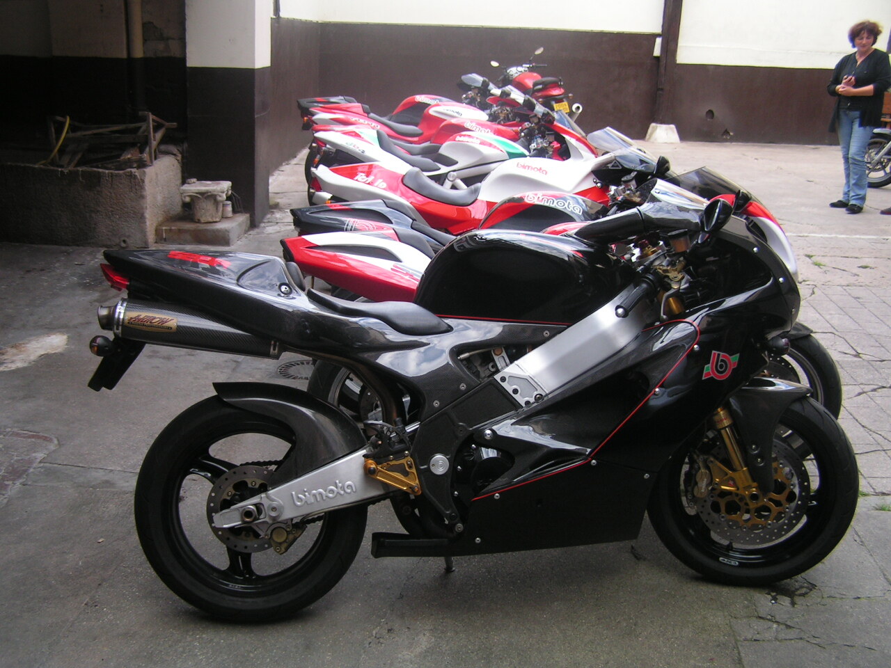 SB 8 R Special